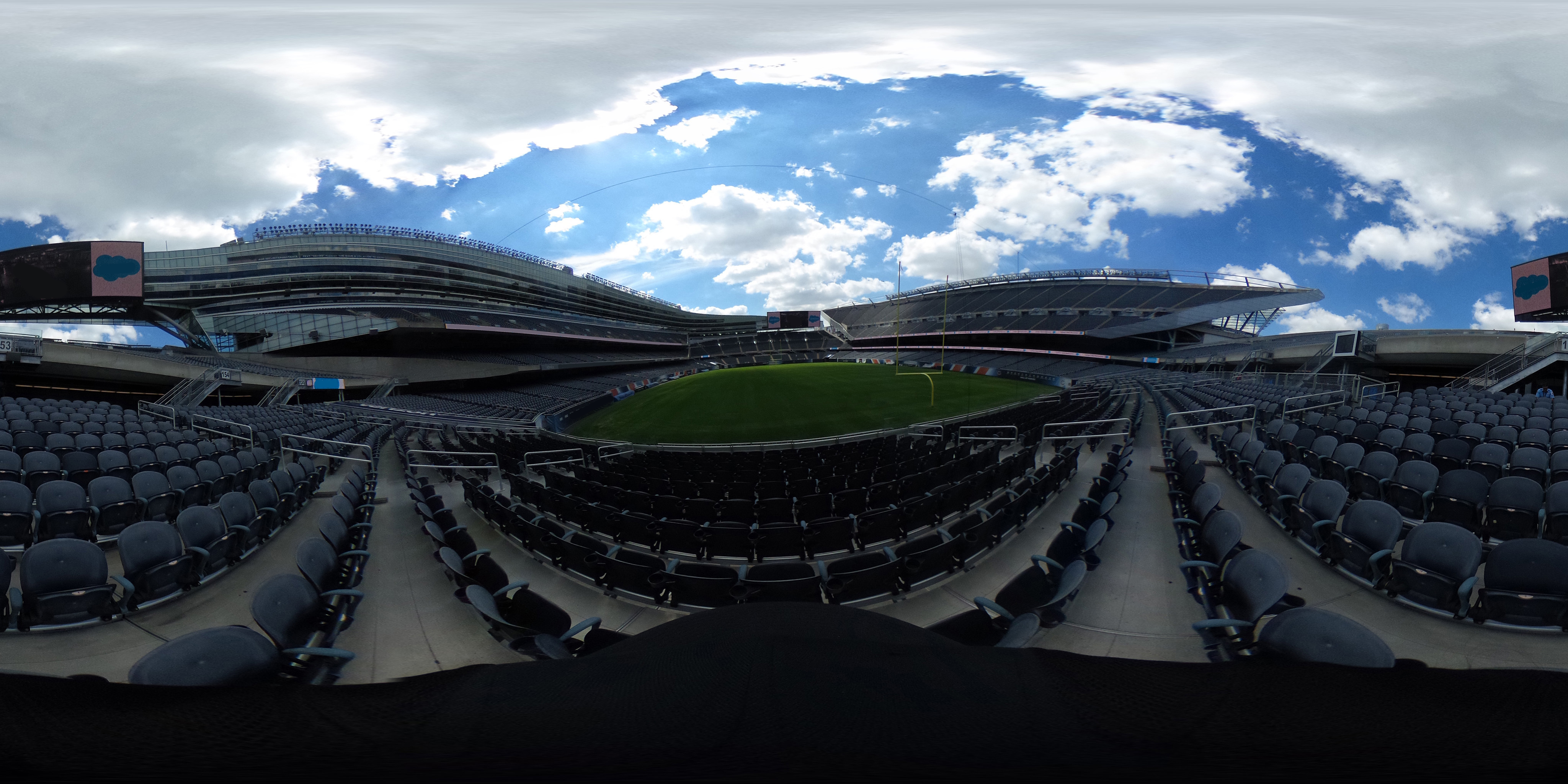 Chicago Bears vs. Las Vegas Raiders Tickets Sun, Oct 22, 2023 12:00 pm at  Soldier Field in Chicago, IL