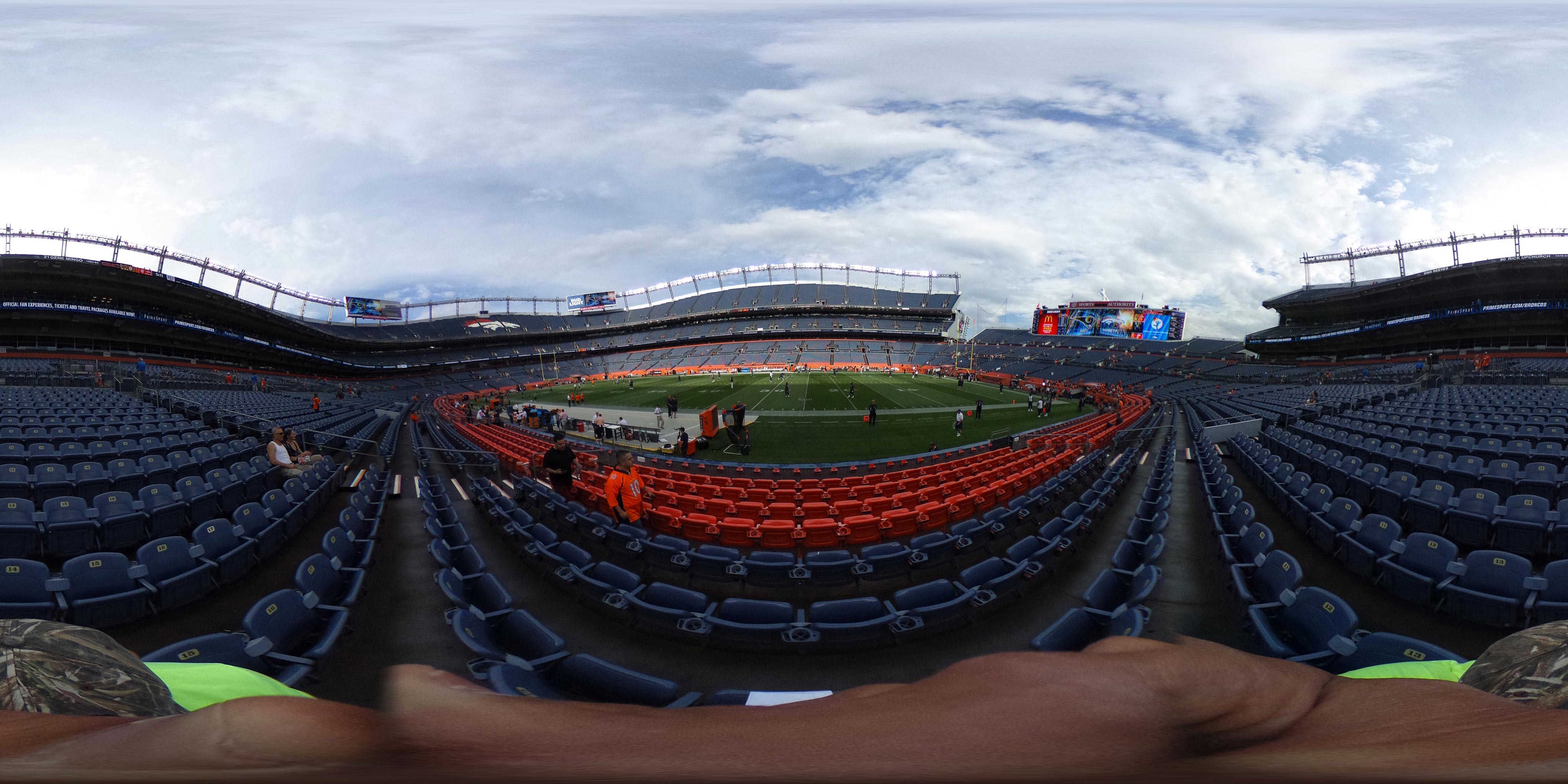 New York Jets at Denver Broncos Tickets - 10/8/23 at Empower Field at Mile  High in Denver, CO